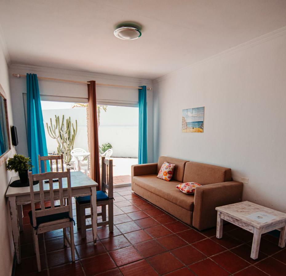 Apartamentos Punta Elena Beach 코라레호 외부 사진